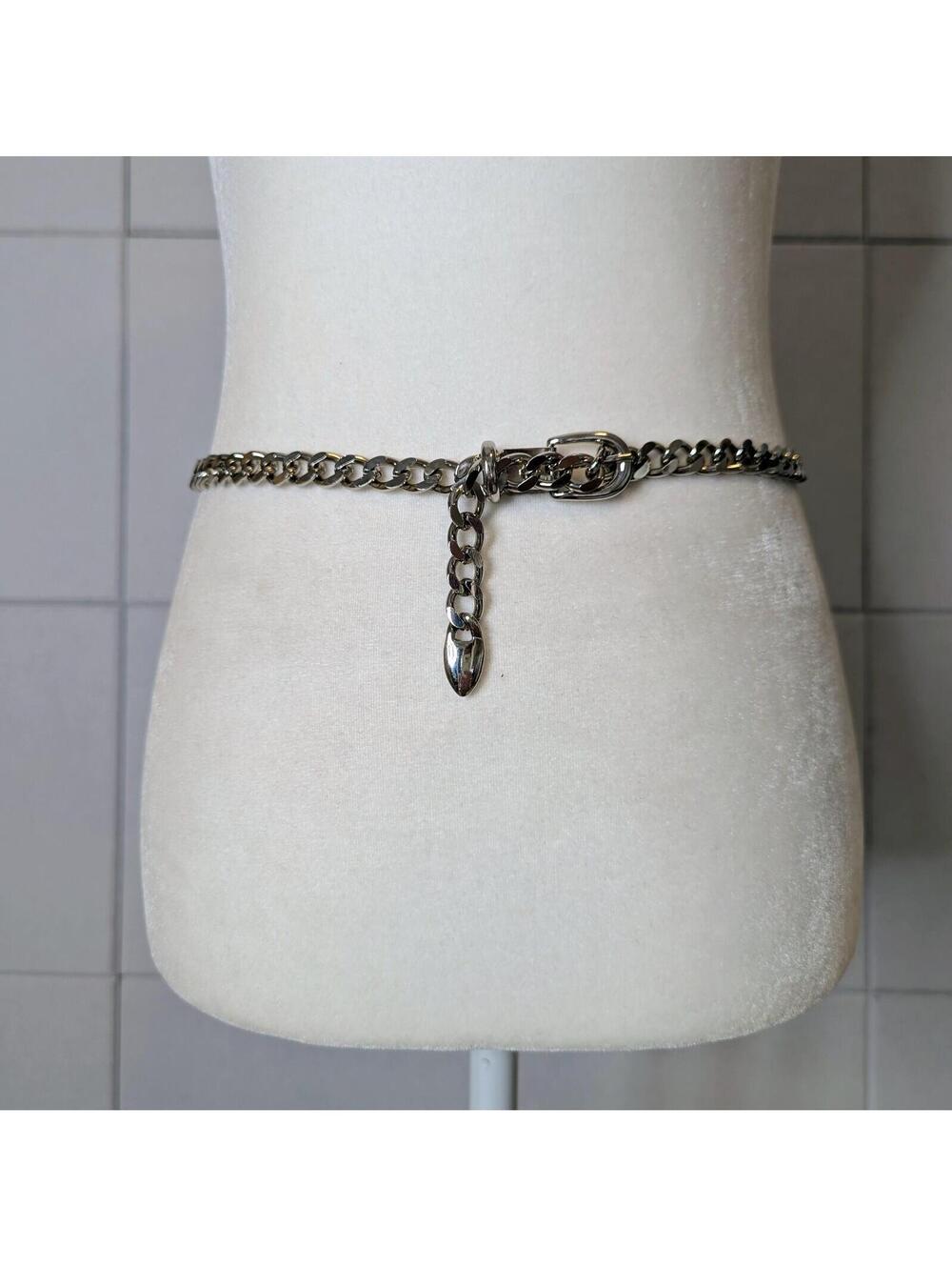Vintage y2k silver tone curb chain belt